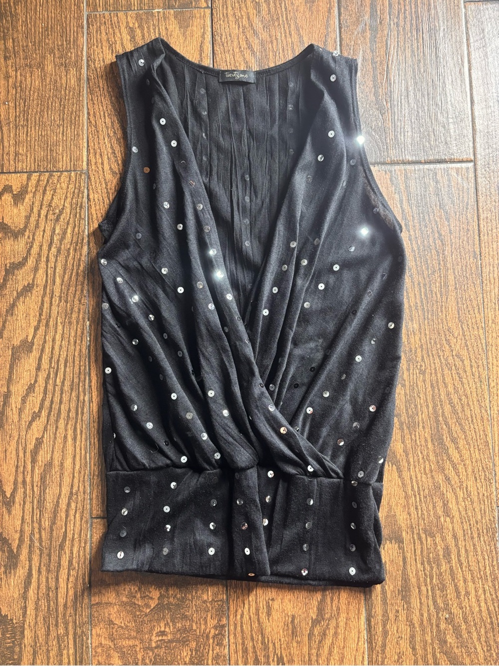 Forever 21 Black Pleated Scoop Neck Top